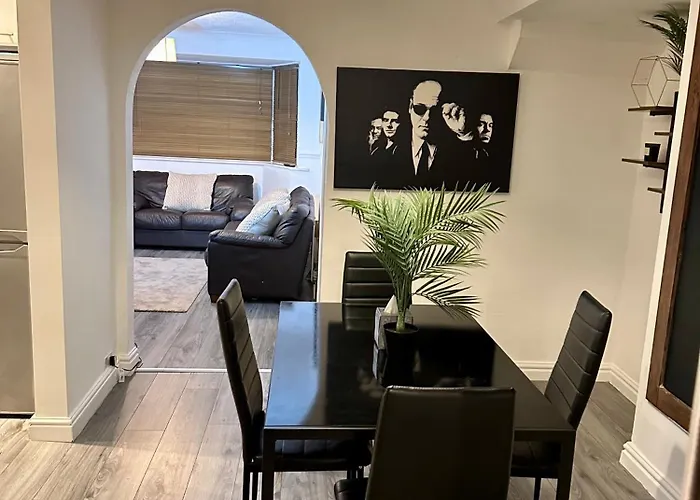 The Comfort House - Cosy 3 Bedroom House